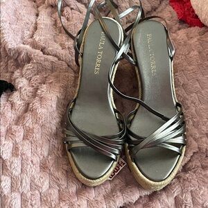Paula Torres  icia grey Silver Strappy Women's Sandals. New